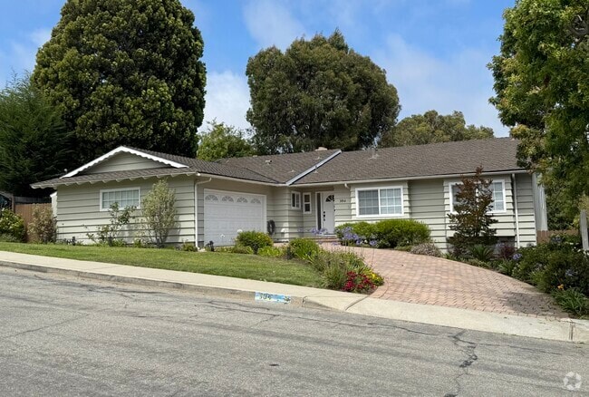 Manhattan Beach Rancher - 304 N Meadows Ave Rental