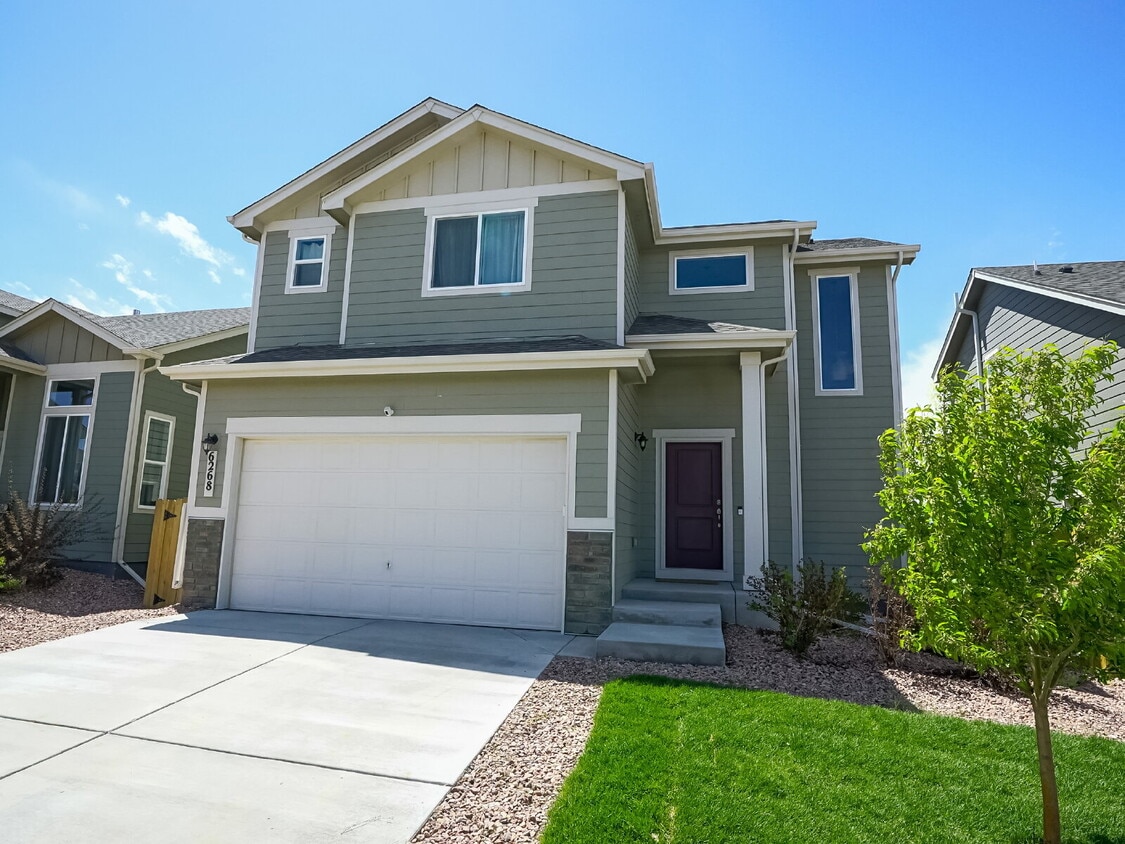 Discover your new home in this beautifully... - Discover your new home in this beautifully...