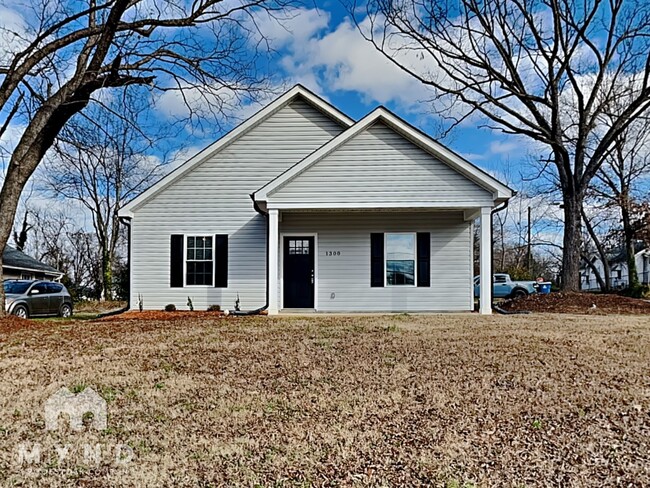 Photo - 1300 Old Wilkesboro Rd House