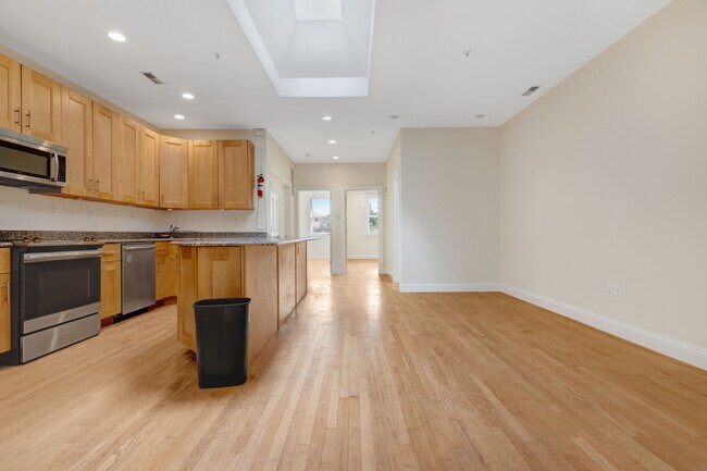 Photo - 3703 14th St NW Unit 3