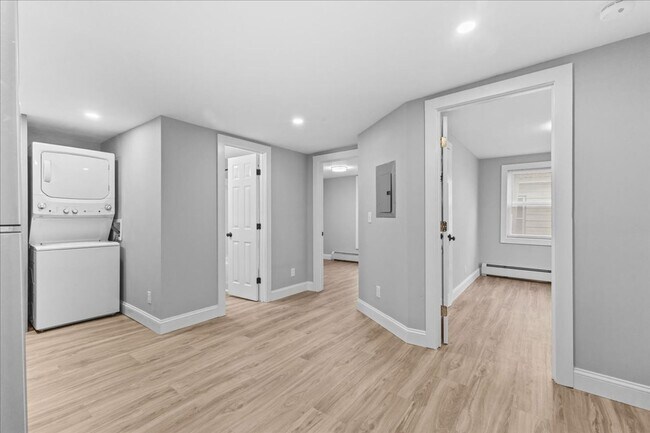 19 Greene St Unit 2