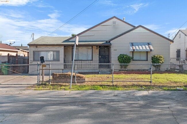 Building Photo - 9920 Hesket Rd Rental
