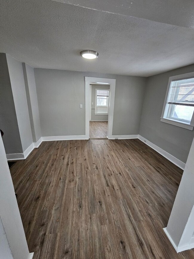 Photo - 116-120 Elm St Unit 2