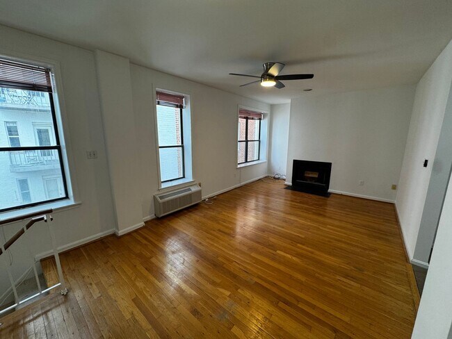 Photo - Two-Level Kalorama Condo with Washer/Dryer, Near Dupont Metro Unit 309