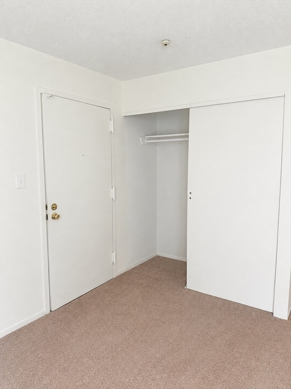 50 Village Brook Ln Unidad 6