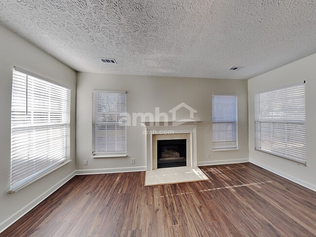 Photo - 2992 Brisbane Dr