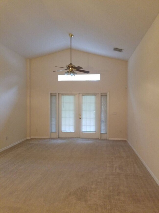 Wedgefield 3/2 Home / Gated Community House Rental in Orlando, FL