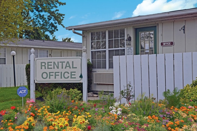 Photo - Hollybrook Apartments