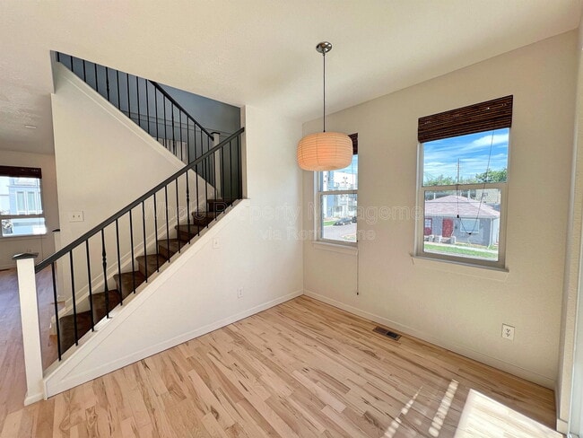Photo - 2488 Decatur St