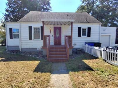 Building Photo - 1121 Elk Ave