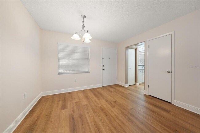 Photo - 1975 W Bay Dr Unidad 115