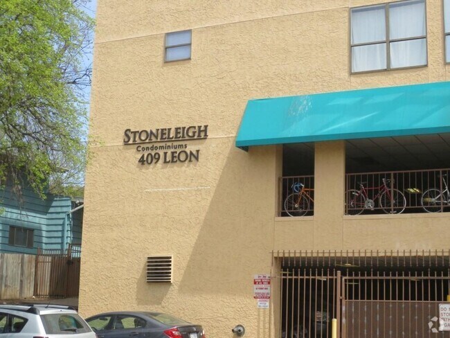 Building Photo - 2409 Leon St Unit 305 Rental
