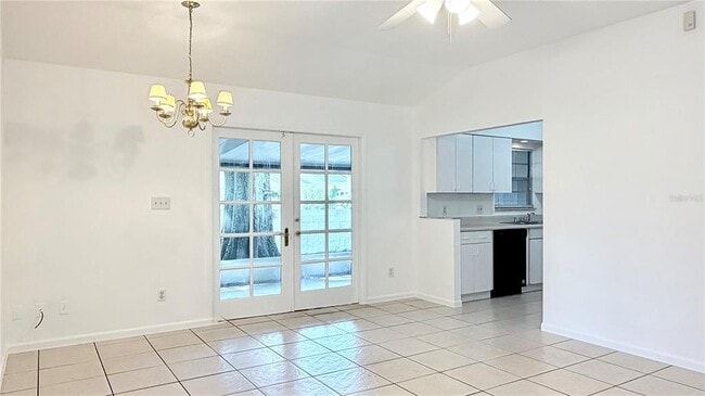 Photo - 302 Soldier Sq