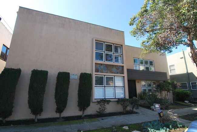 Spacious 1 Bedroom Downtown Long Beach Condo - Spacious 1 Bedroom Downtown Long Beach Condo