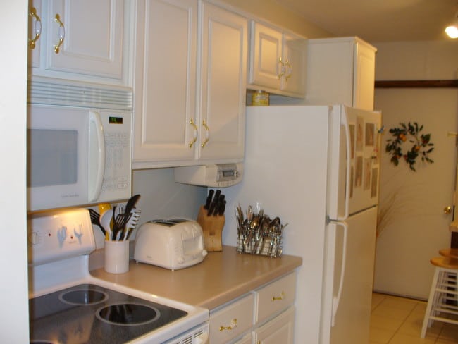 Canda Manor Apartments