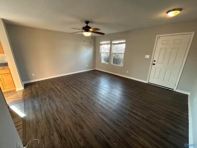 Photo - 3140 Lakeland Dr SW