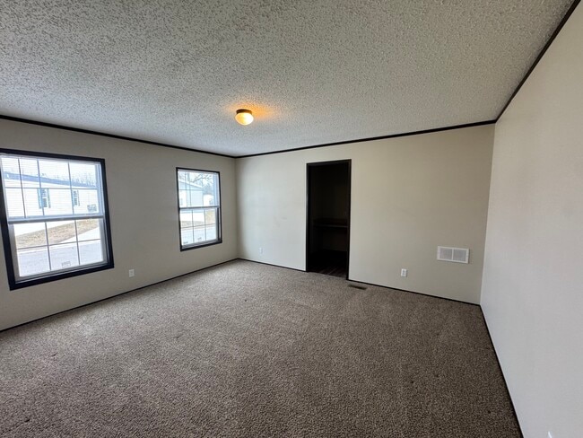 Photo - 32 Armstrong Ave