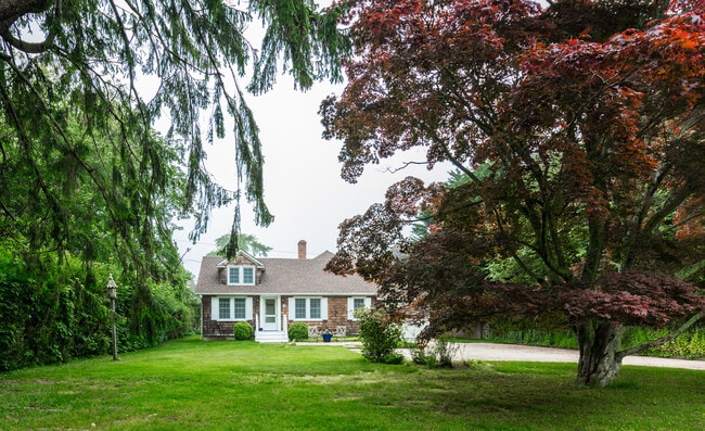 Photo - 40 Meadow Way