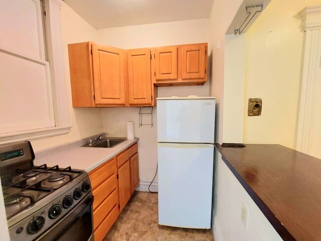 Photo - Charming Studio in the Historic Fenmore Building! Unit 34