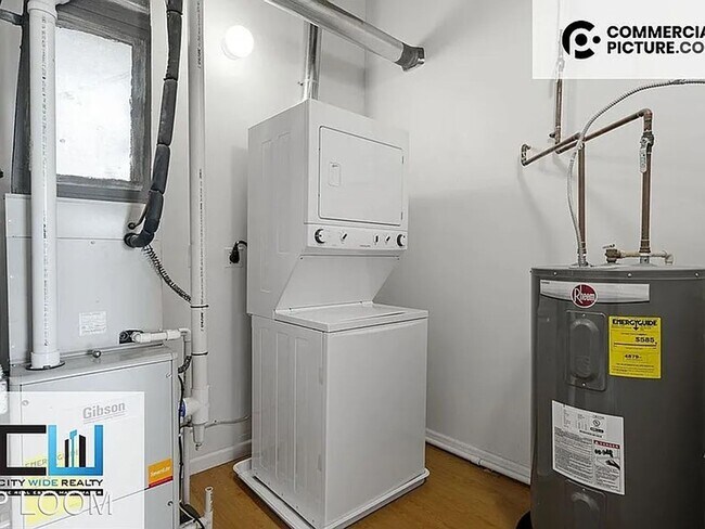 Building Photo - Frame Factory Unit 213