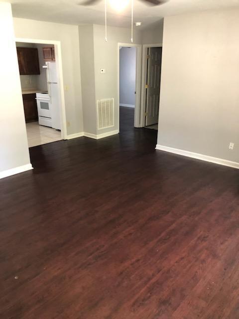 Building Photo - Ireland Unit 117 A