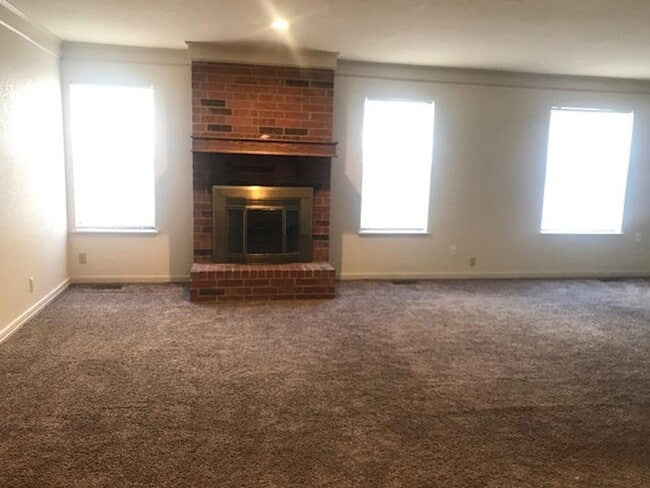 Photo - 2 Masters - Lawn Care Provided - 3 bds/3 baths