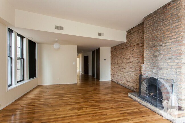 602 W Surf St Unit 2BED LOFT