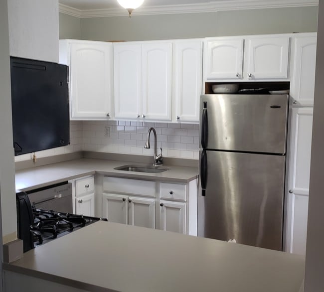 Building Photo - 35 Patiky St Unit Firstfloor