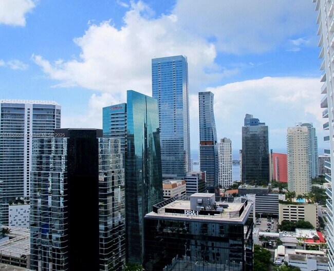 Building Photo - 1050 Brickell Ave Unit 3110 Rental