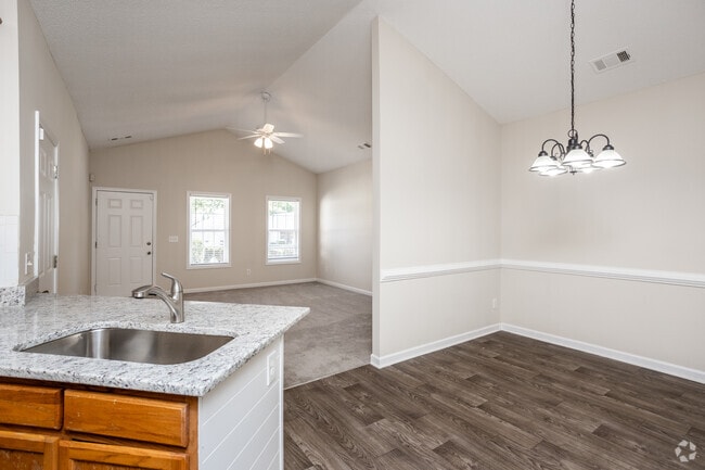 3BR, 2BA - 1,620SF - Kitchen/Dining Room