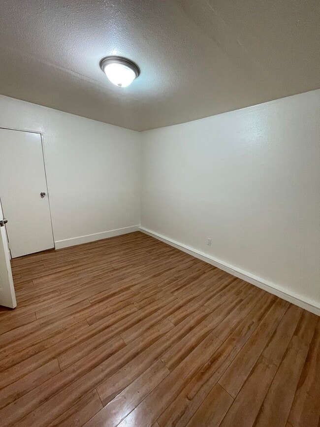 Photo - 1436-1438 3rd St Unit B Lower