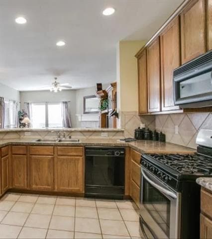 Photo - 204 Colonial Ln