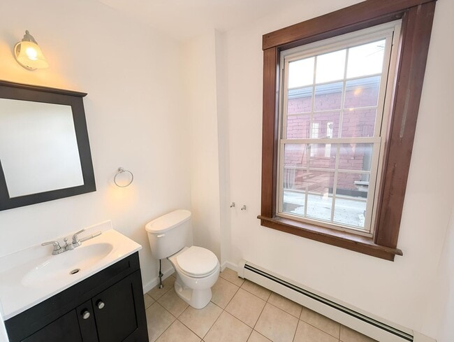 45-49-49 8th St Unit 3