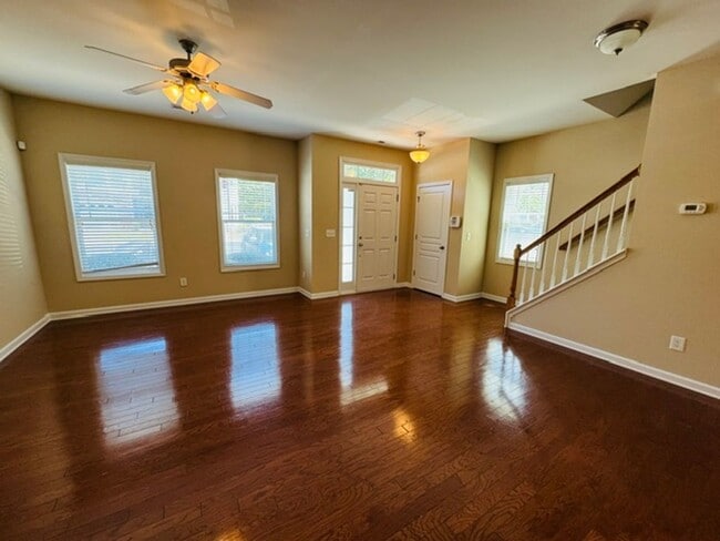 Photo - Gorgeous 3 Bedroom Townhome - Ready and Available