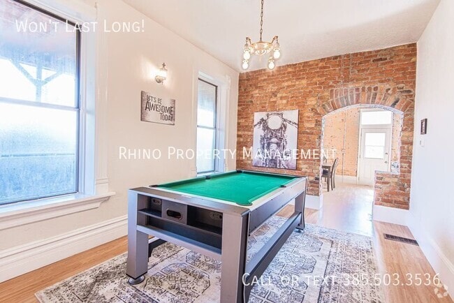 Building Photo - 261 27th St Unit 1 Rental