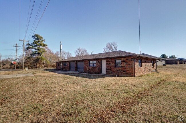 Building Photo - Updated 2 Bedroom Duplex in Republic, MO! Rental