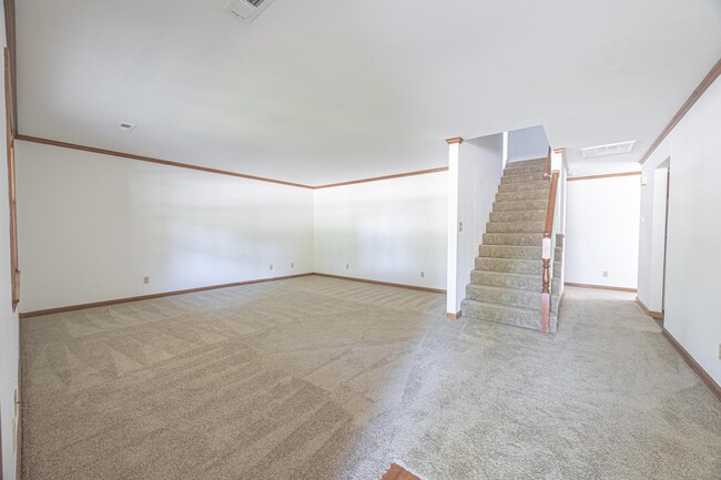 Photo - 44 Arlington Ct