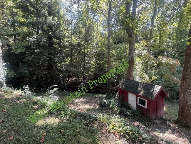 Photo - 101 Hemphill Rd