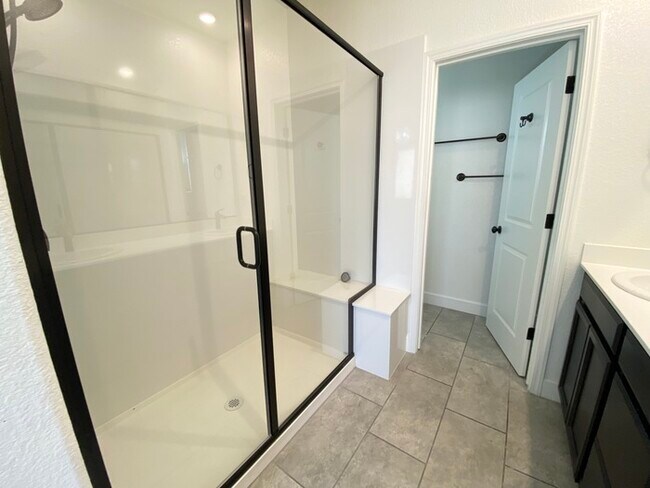 Photo - 1419 Cheetah St