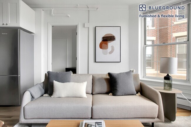 Photo - 1284 Beacon St Unit FL3-ID479