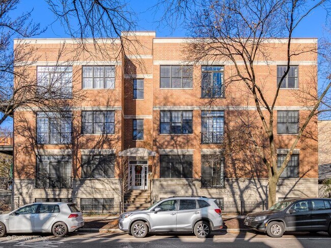 Photo - 6812 N Wayne Ave Unidad 2B Rental