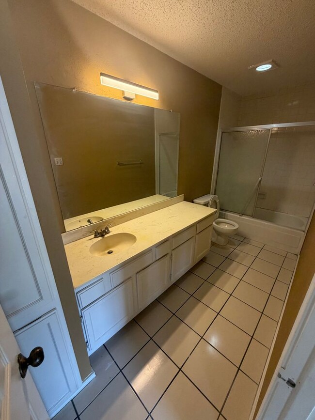 Photo - 9601 Forest Ln