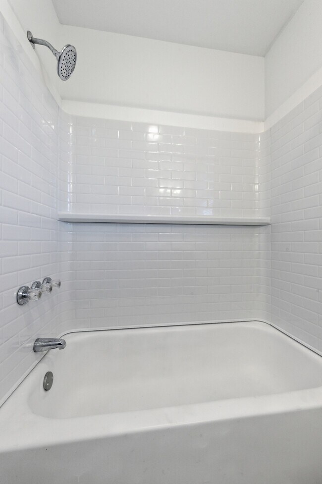 Photo - 750 McPherson Dr
