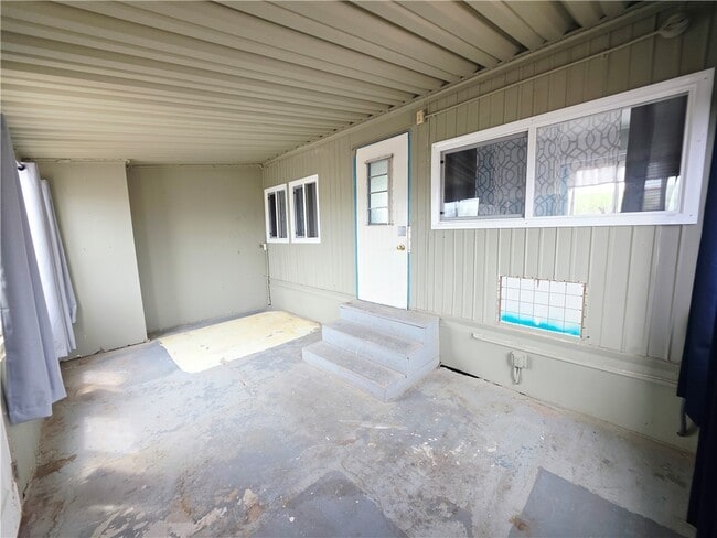 1779 Artesia Dr