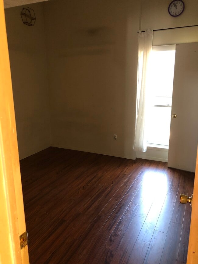 Photo - 2015 Fleur De Lis Ct