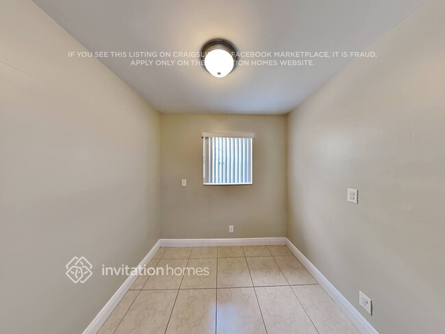 Photo - 2021 SW 64th Ave