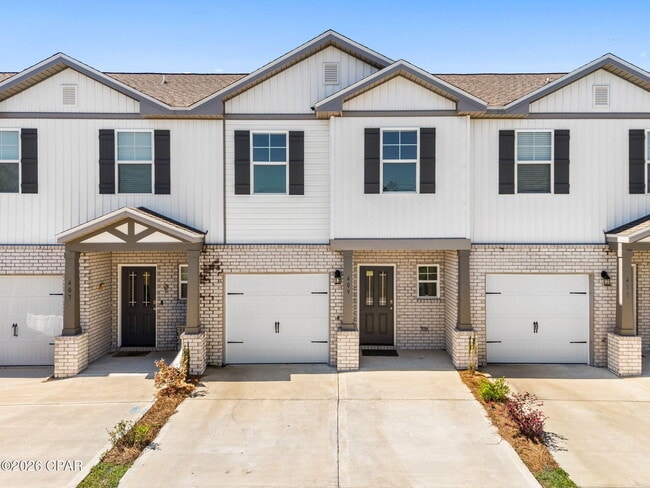 Building Photo - 409 N Gay Ave