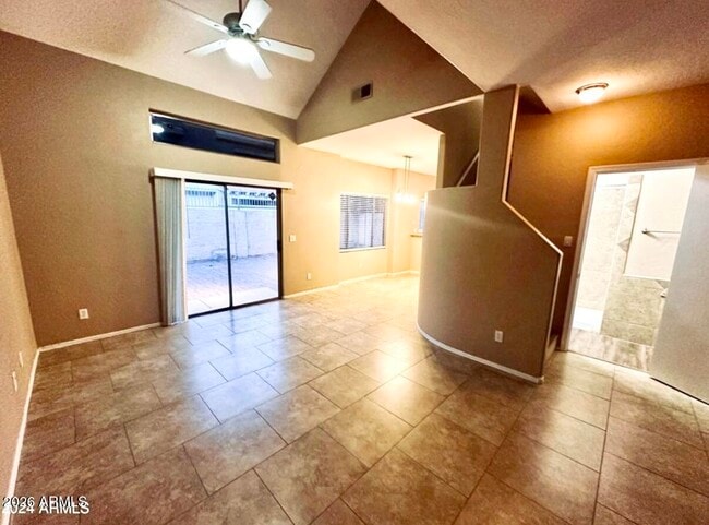 Photo - 2027 E University Dr