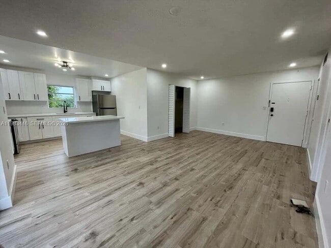 Photo - 4725 NW 7th St Unit 305-3