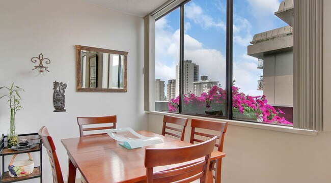 Photo - Ilikai Unit 00307